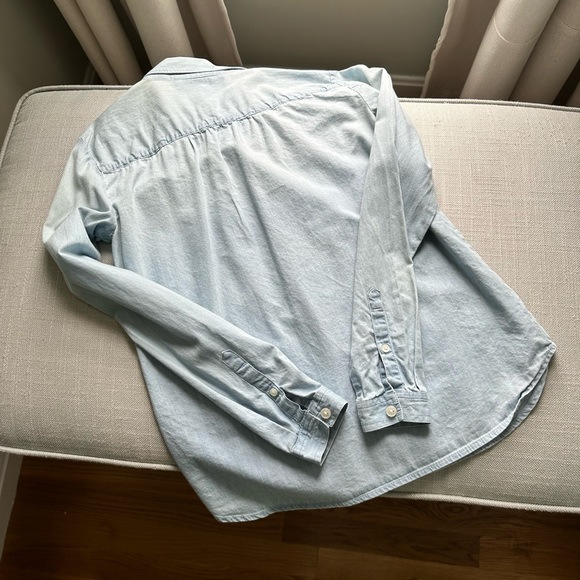 Loft Chambray button up, like new condition! - Picture 2 of 4